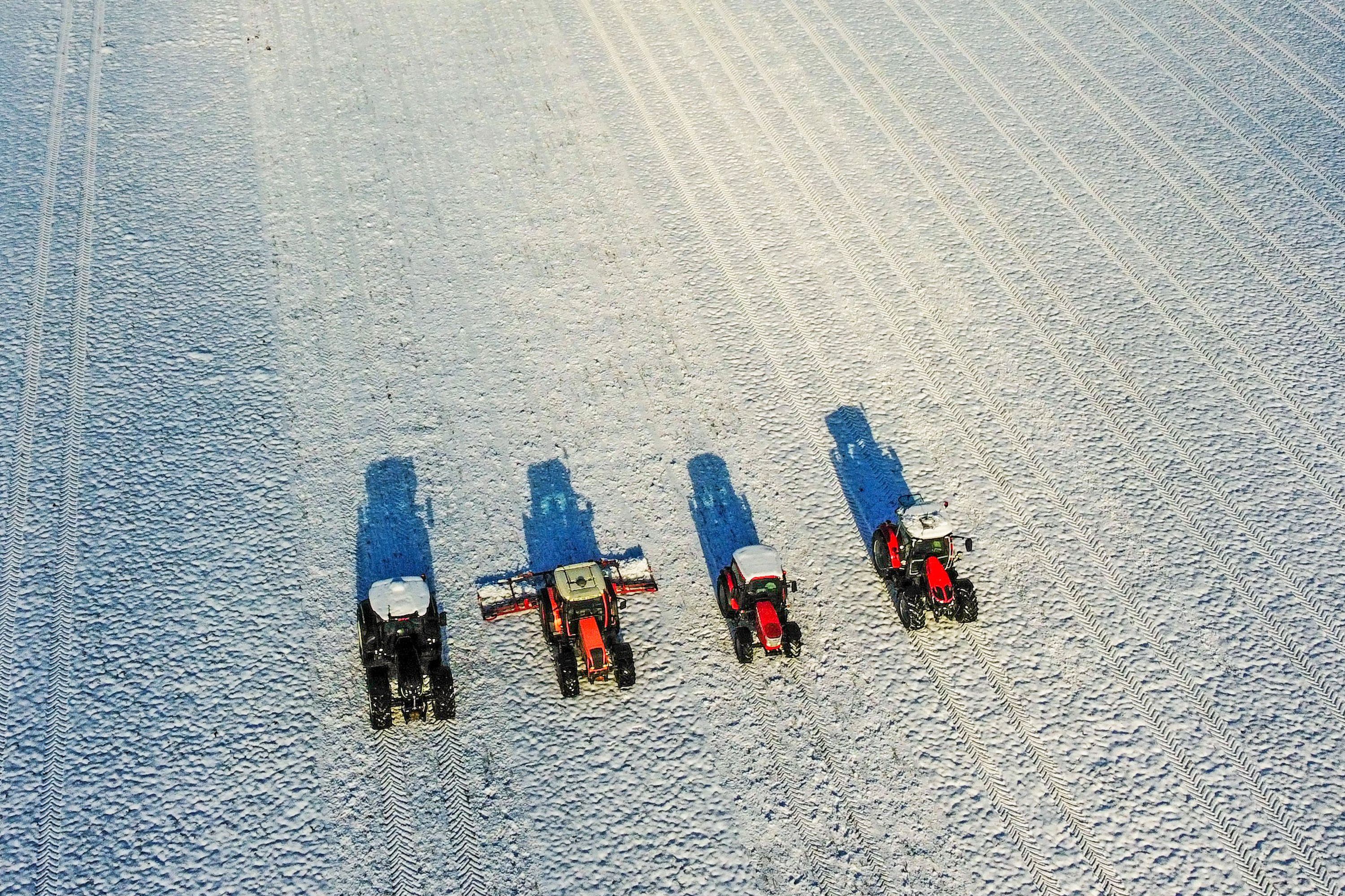 „Spuren im Schnee“ gezogen von Schülern der HTL für Agrar- und Umwelttechnik in Ried mithilfe von Satellitentechnik.