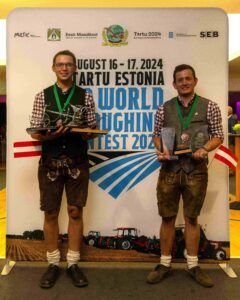 Leopold Aichberger und Bernhard Keferböck mit ihren Trophäen