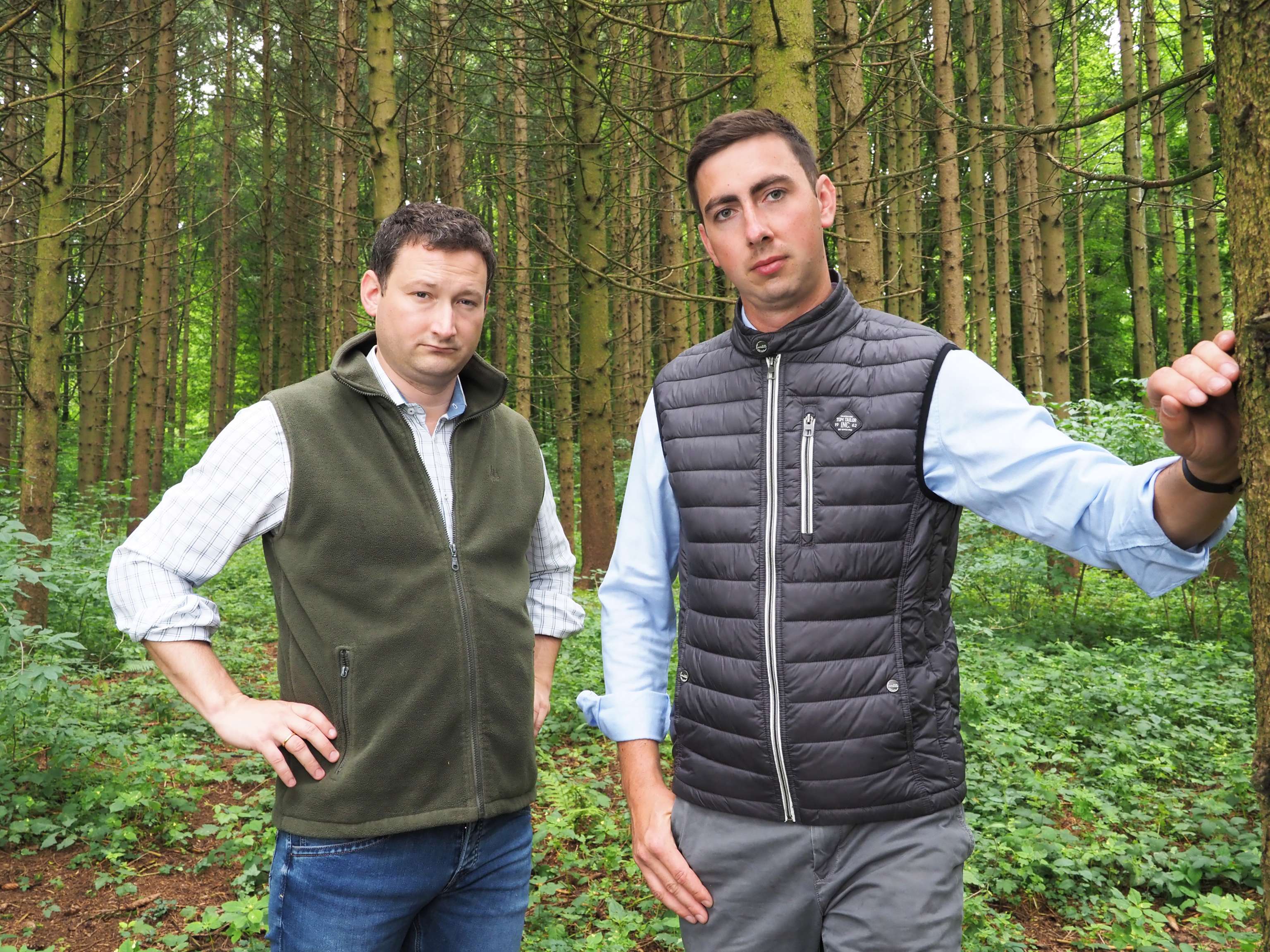 Paul Nemecek und Alex Bernhuber im Wald