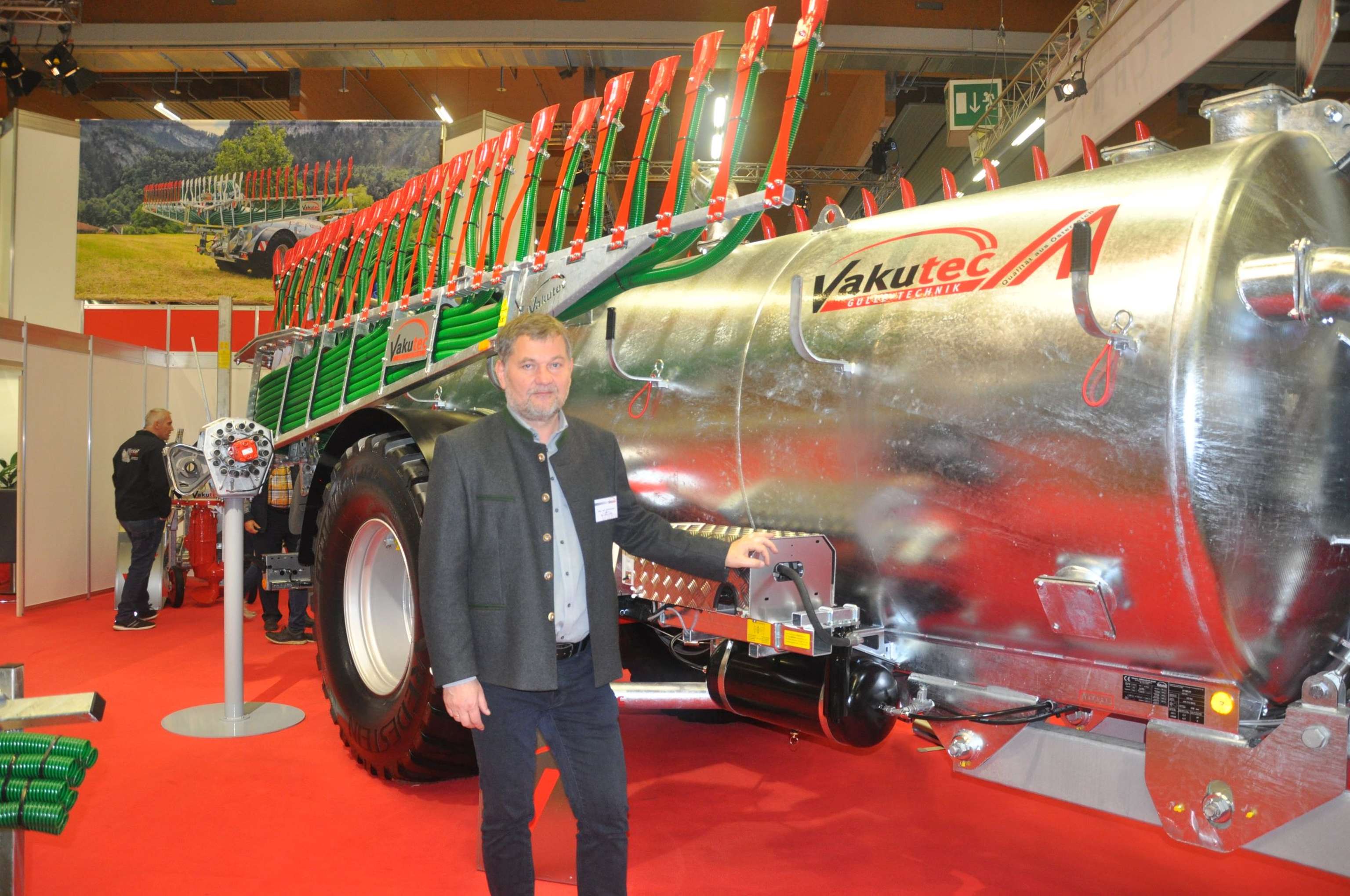 Vakutec-Chef Steinmann mit Schleppschuhverteiler „VarioFlex+“.