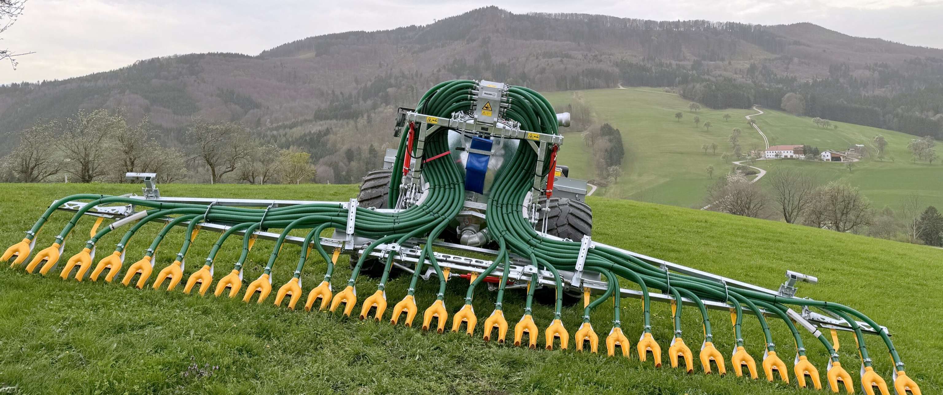Der VarioFlex samt Schleppschuh und Duplo-Düse im Einsatz