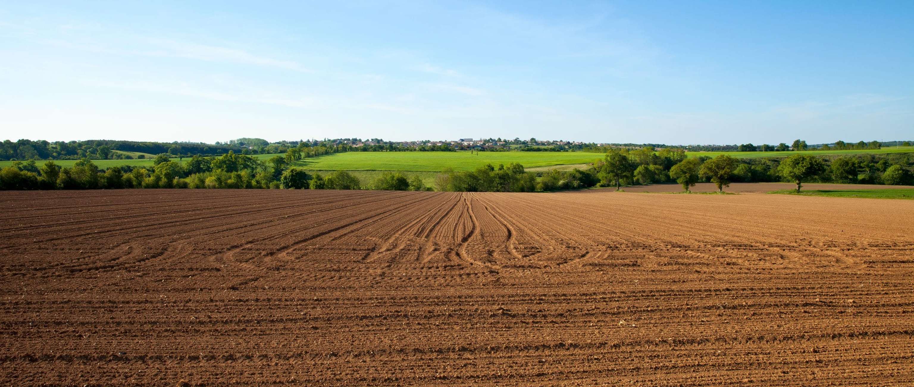 Paysage De Campagne En été Dans La Campagne Française.