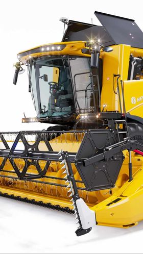 Der Hybrid-Mähdrescher CH mit dem neuen Schneidwerk