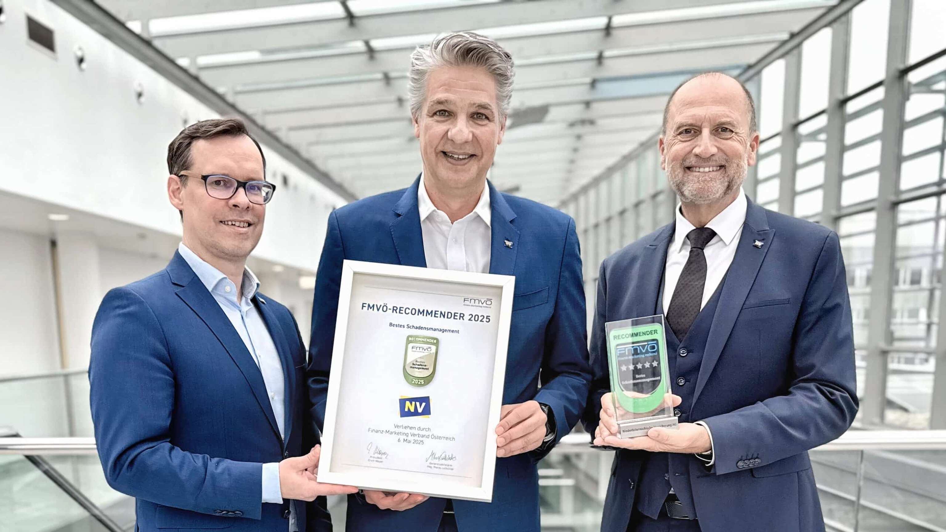Die NV-Vorstände freuen sich über die Auszeichnung.