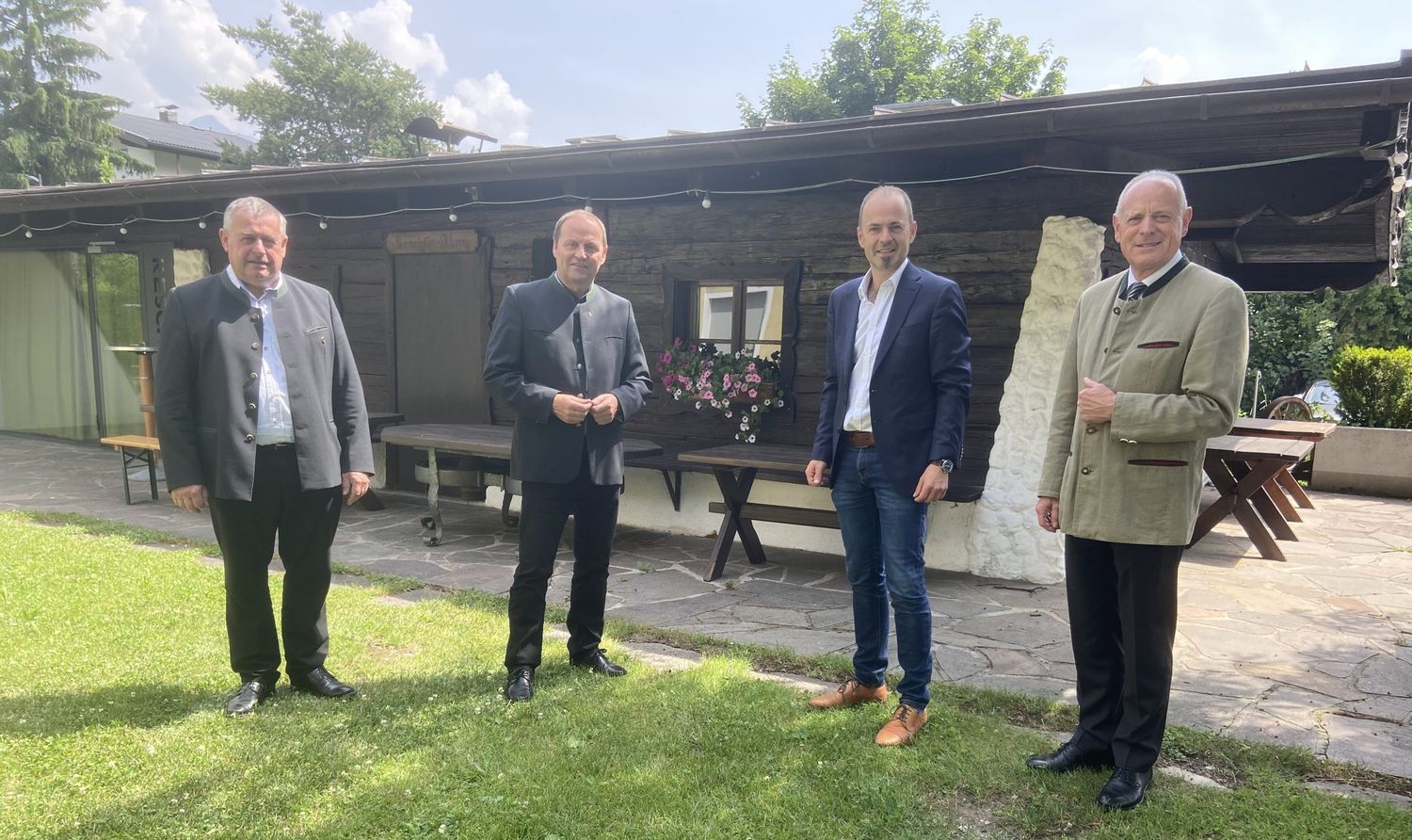 Walter Heidl (Präsident des Bayerischen Bauernverbandes), LHStv. Josef Geisler (Bauernbundobmann von Tirol), NR Josef Hechenberger (Präsident der LK Tirol) und Leo Tiefenthaler (Obmann des Südtiroler Bauernbundes)