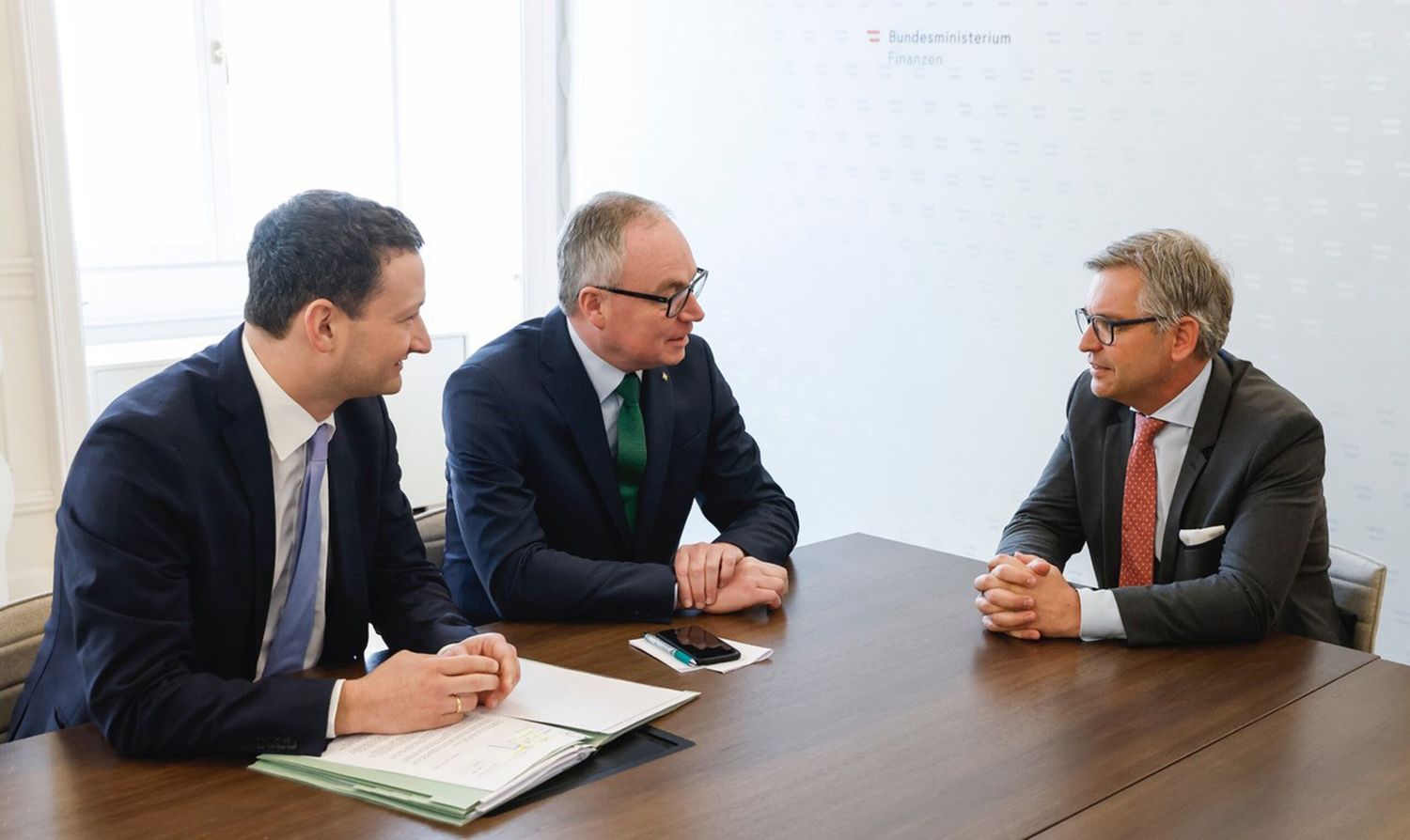 Direktor Nemecek und Obmann Pernkopf trafen Finanzminister Brunner und informierten ihn über Agrardiesel-Forderung des Bauernbundes.