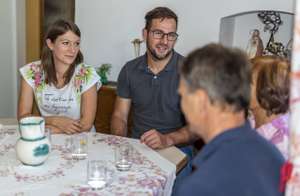 Alt und Jung im Gespräch