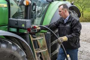 Traktor betanken