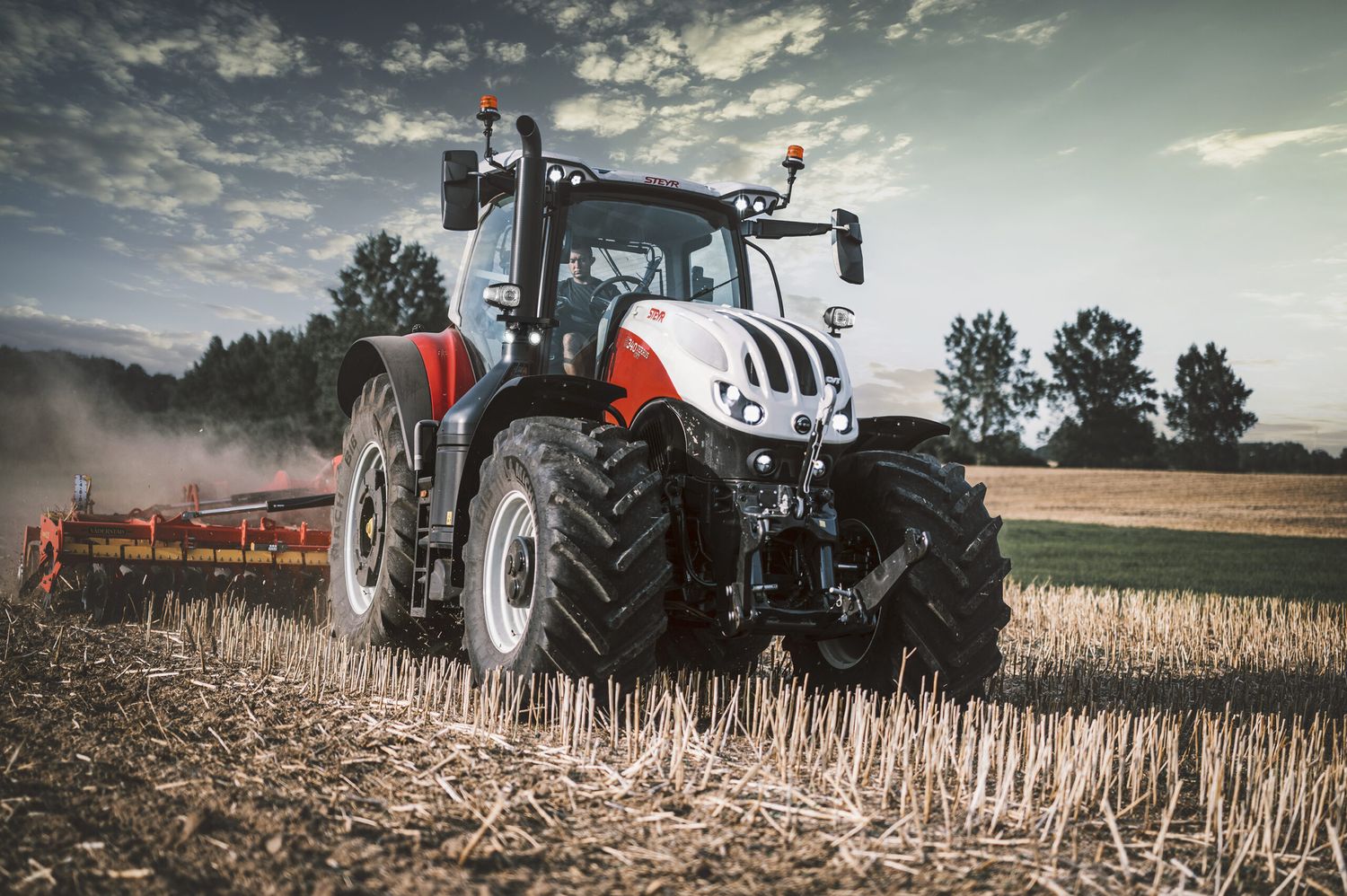 Traktor Terrus CVT