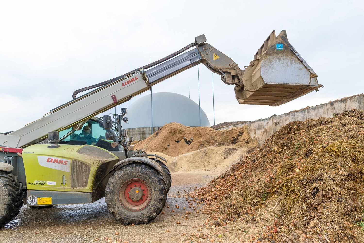 In Biogasanlagen wie in Margarethen am Moos (NÖ) wird Biogas hergestellt, das gereinigt ins öffentliche Gasnetz eingespeist wird.