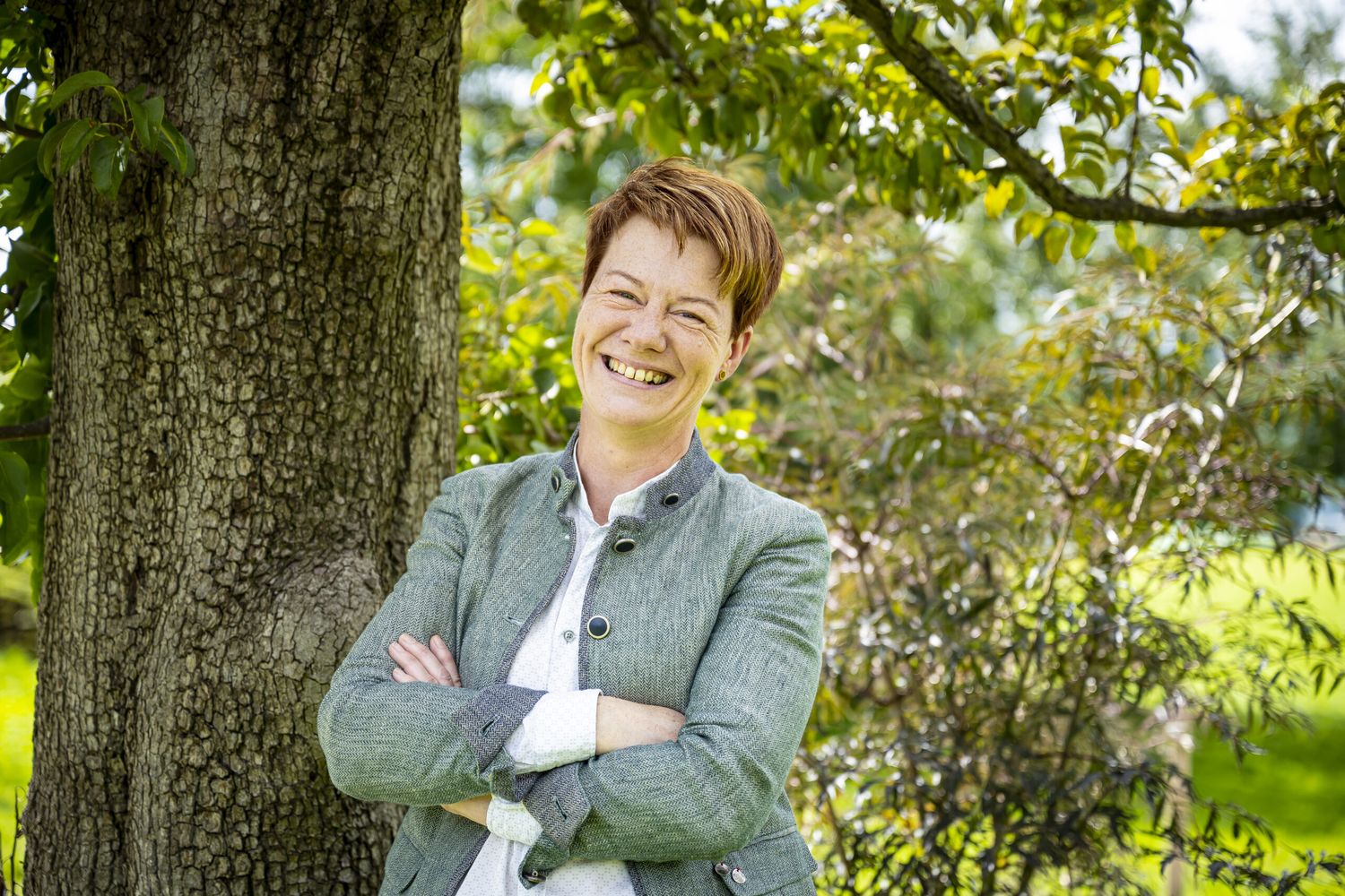 Christine Lintner aus Kirchbichl ist Bezirksbäuerin, Bezirkslandwirtschaftskammerobmann-Stellvertreterin, Obfrau des LFI Tirol, Gemeindevorständin, kooptiertes Mitglied im Vorstand des Maschinenring Kufstein sowie Delegierte in zwei Bundesaus- schüssen. Sie absolvierte den Lehrgang 2018/2019.
