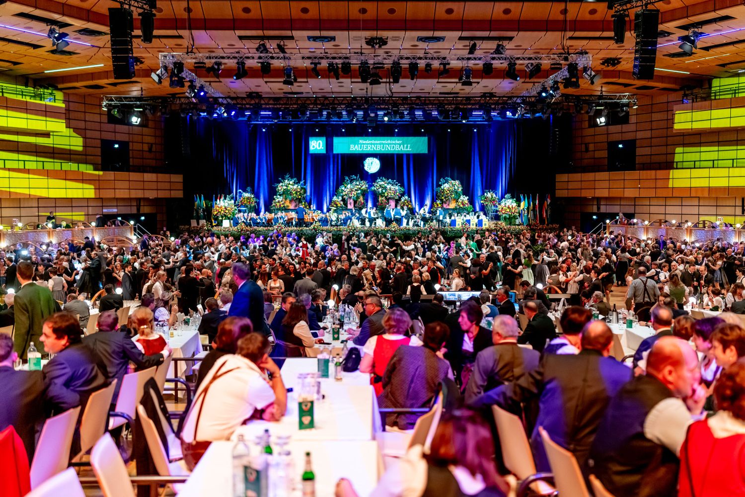 Auch dieses Jahr wird der Traditionsball seine Gäste mit regionalen Schmankerln verzaubern.