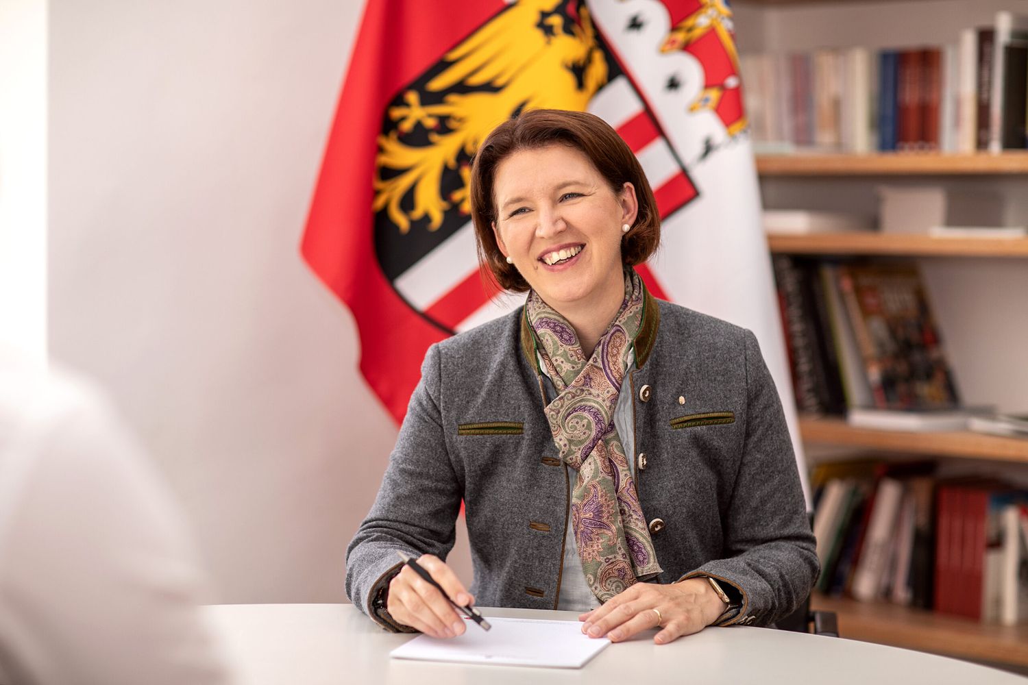 Oberösterreichs Agrarlandesrätin Langer-Weninger im Interview: „Unsere bäuerlichen Familienbetriebe bewirtschaften ihre Höfe seit Generationen nachhaltig – es wurde nur zu selten darüber gesprochen.“