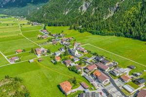 Ausblick Auf Die Gemeinde Stockach In Tirol