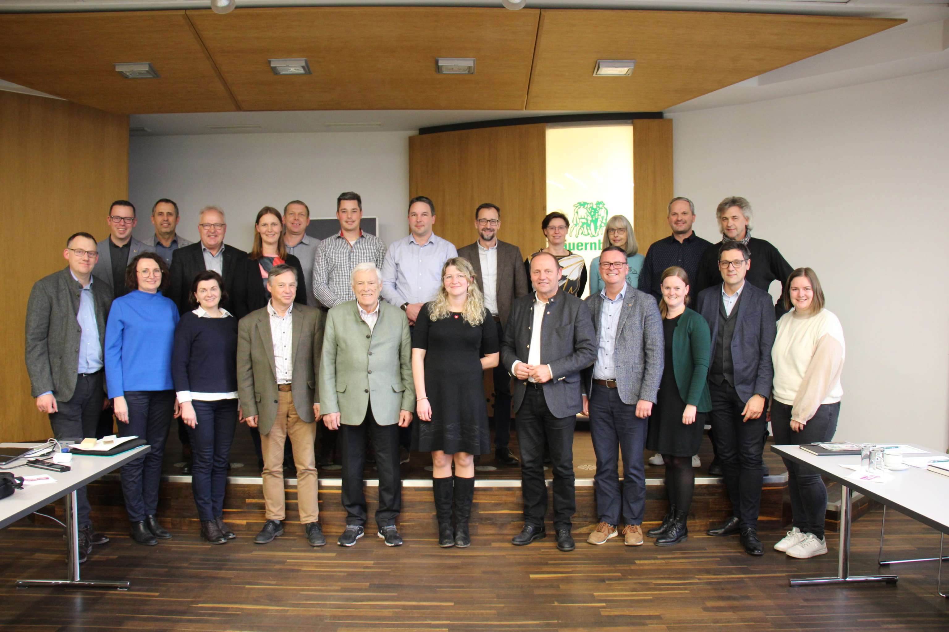 Neben Funktionären und Mitgliedern waren bei der Jahresklausur Bauernbunddirektor Dr. Peter Raggl und Bauernbundobmann LHStv. Josef Geisler vertreten.
