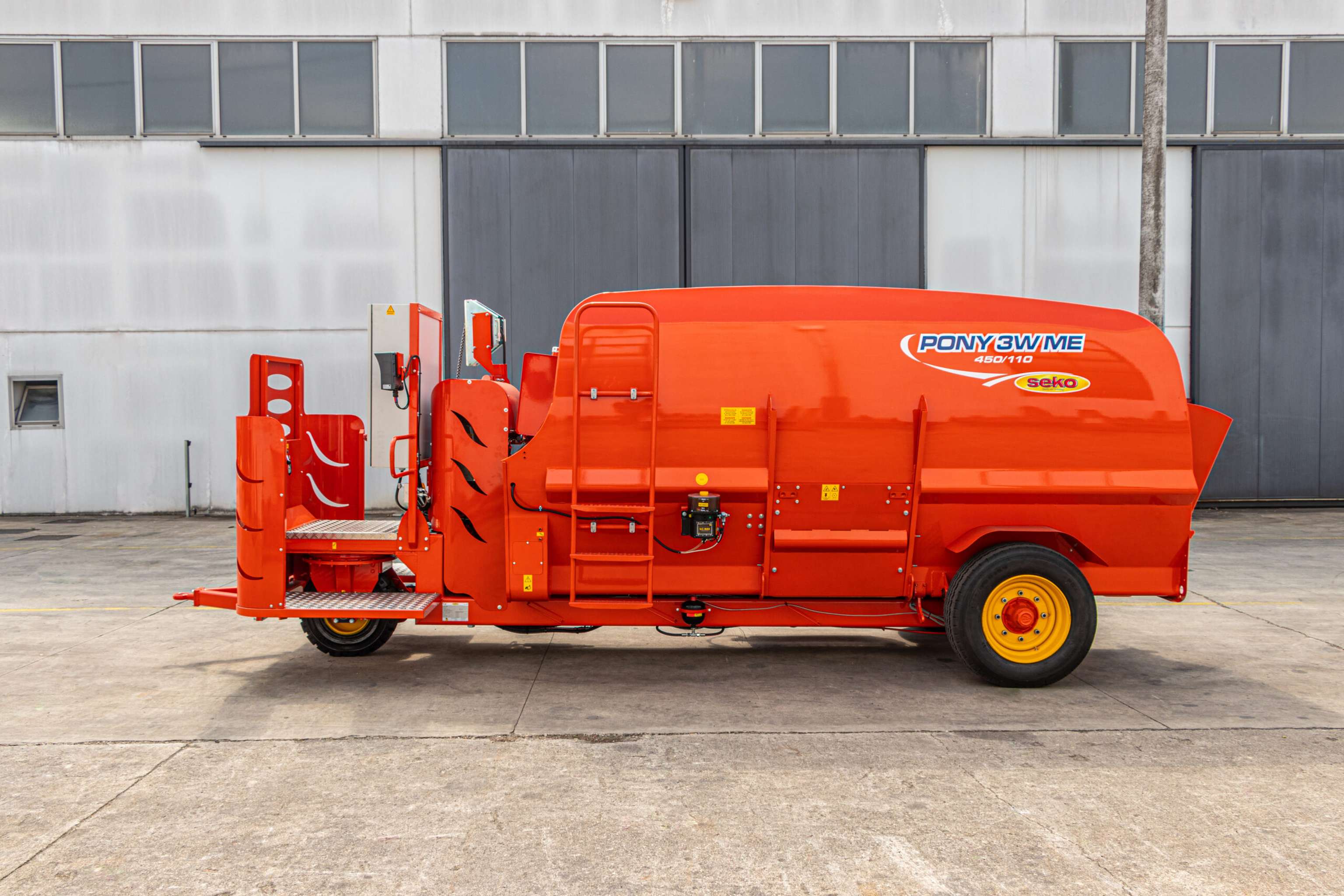 Pony 3W ME Self: der selbstfahrende Futtermischwagen.