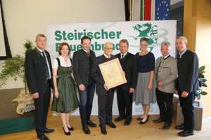 Überreichung des BB-Ehrenzeichens