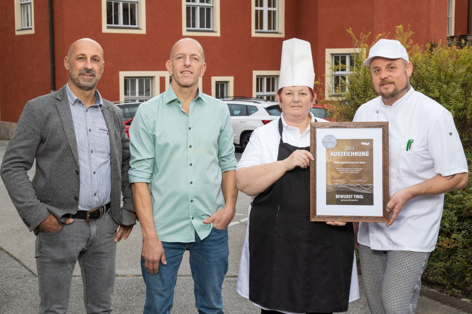 Direktor Thomas Moritz, Wirtschaftsleiter Ignacio Olavide, Küchenleiterin Tamara Neuner und Küchenleiter Stefan Thuille