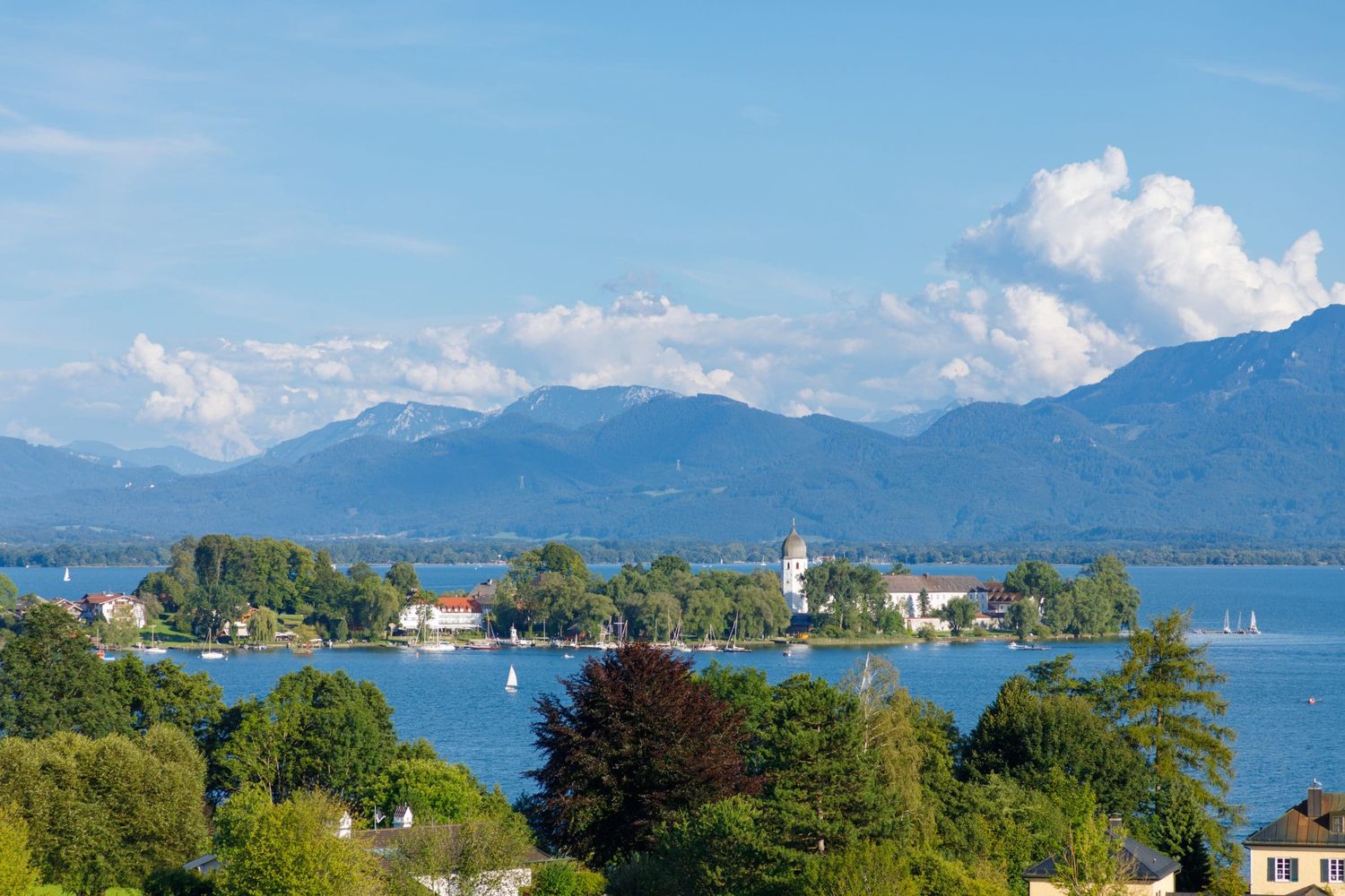Einer der schönsten Plätze Bayerns und Teil der Leserreise: Der Chiemsee.