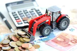 Analyzing Financial Result In Agriculture With Tractor Pushing A