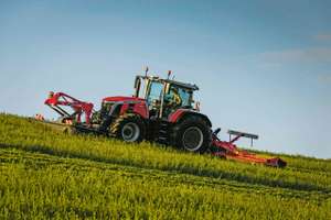 Die neuen MF 8S-Traktoren zeichnen sich durch die Konnektivität und intelligente Landwirtschaftstechnologie aus.