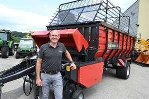Landtechnik Binder bietet den perfekten „Heuladewagen“