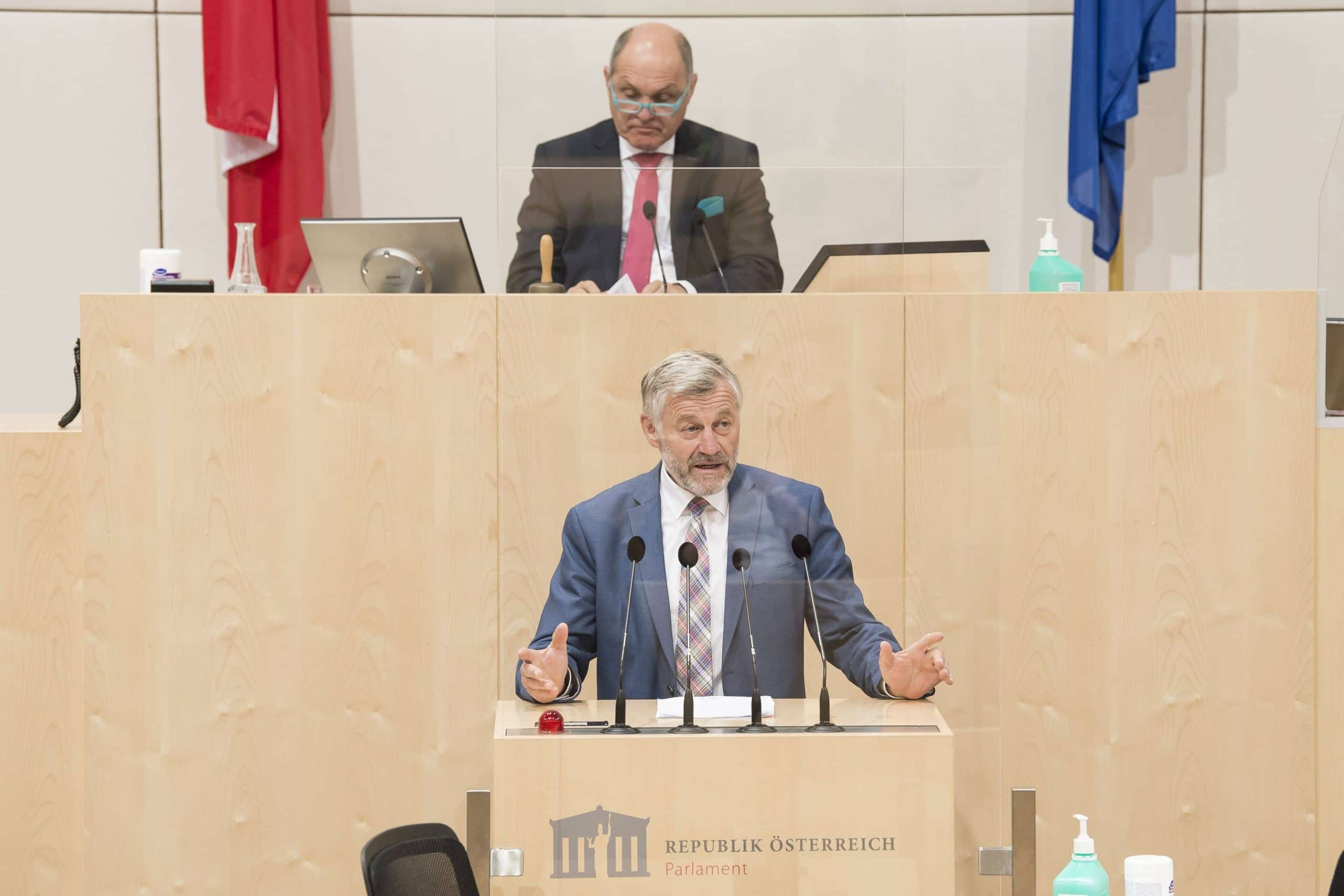 32. Sitzung Des Nationalrates Der 27. Gesetzgebungsperiode Budgetdebatte