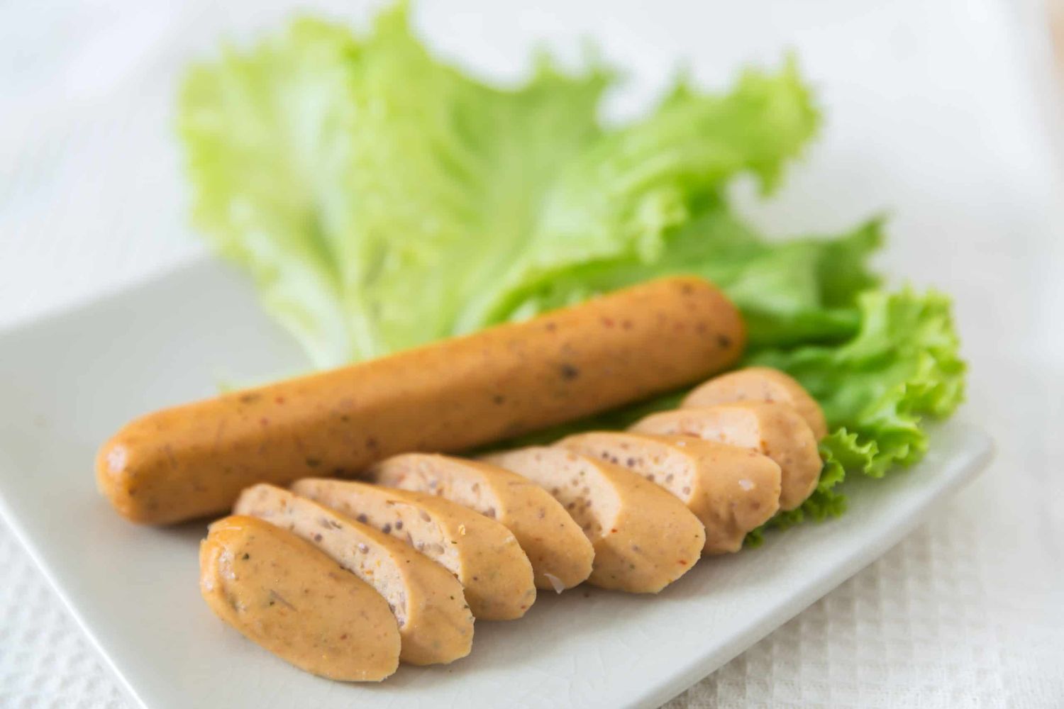 Der Veggie-Burger und die Tofu-Wurst sind nur kleine Randthemen einer viel umfassenderen und sehr bedeutenden Angelegenheit. FOTO: adobe.stock.com-YAOWARAT