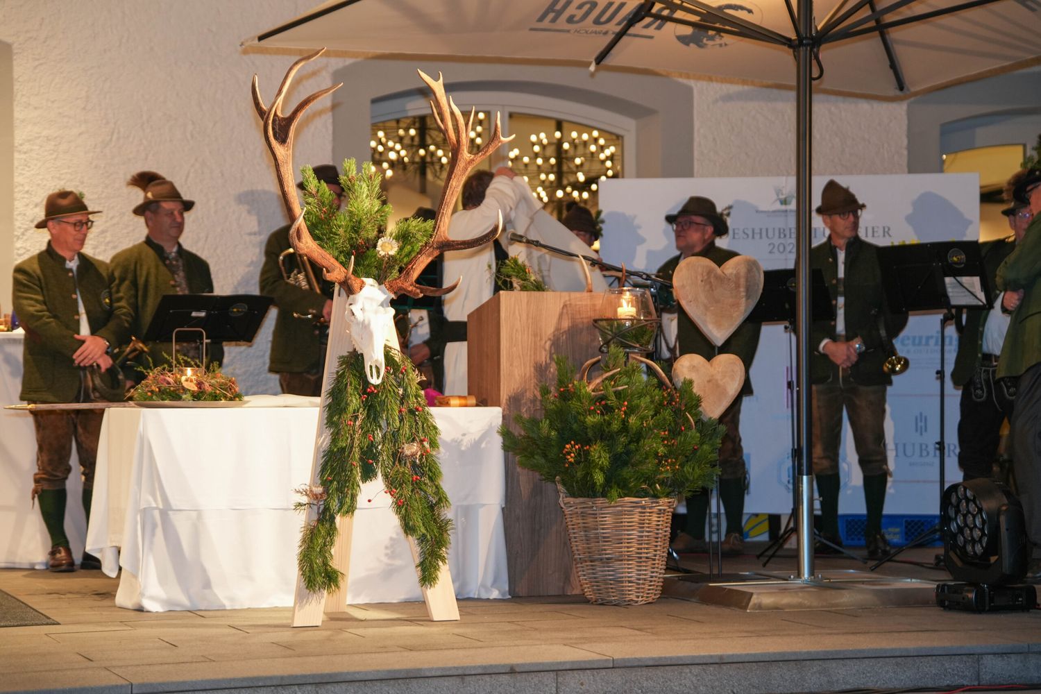 Gut 300 Gäste fanden sich zur Hubertusfeier der Jägerschaft ein.