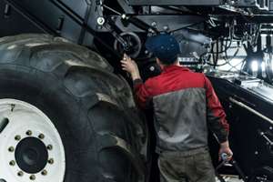 Junger Mechaniker