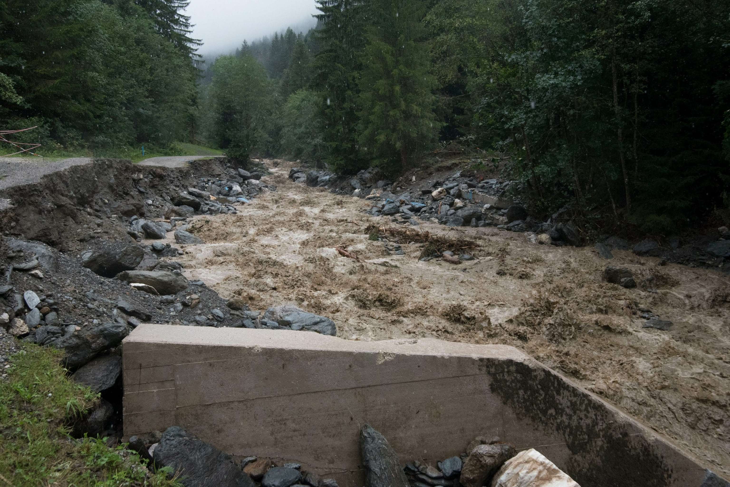 Rückhaltebecken Im Hochwasserschutz