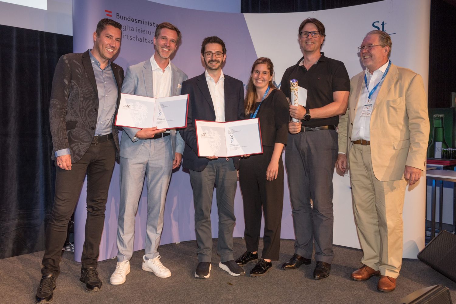 Jürgen Bauer, Fachgruppenobmann Werbung und Marktkommunikation in der Wirtschaftskammer Wien, Hubertus Winkler (ACC), Marketingleiter David Lindner (Traktorenwerk Lindner), Christina Gwercher (Traktorenwerk Lindner), Alexander Dresen (ACC) und Erik Kastner von Opus Events