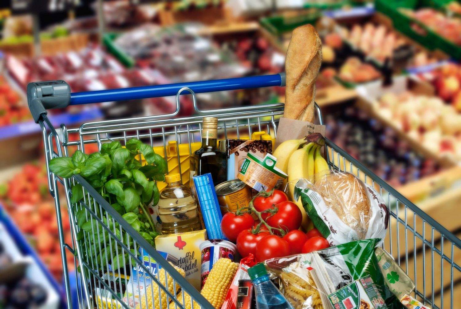 Lebensmittel Im Einkaufswagen