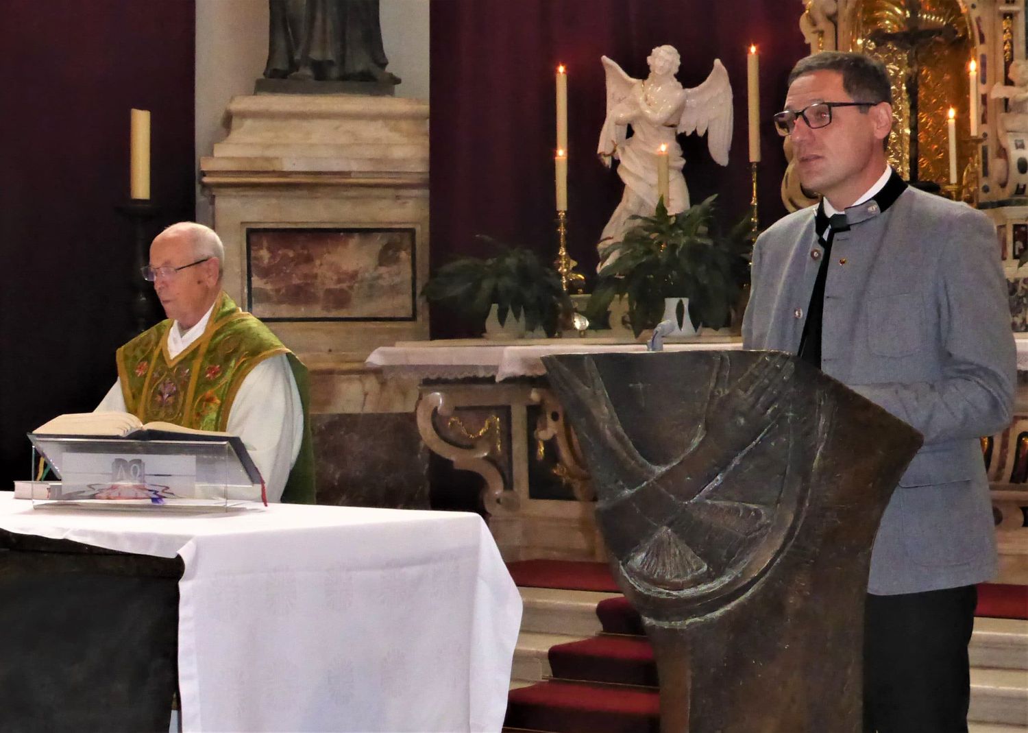 V. l.: P. Egwin Raffl OFM und der Präsident des Bundesrates, Dr. Peter Raggl