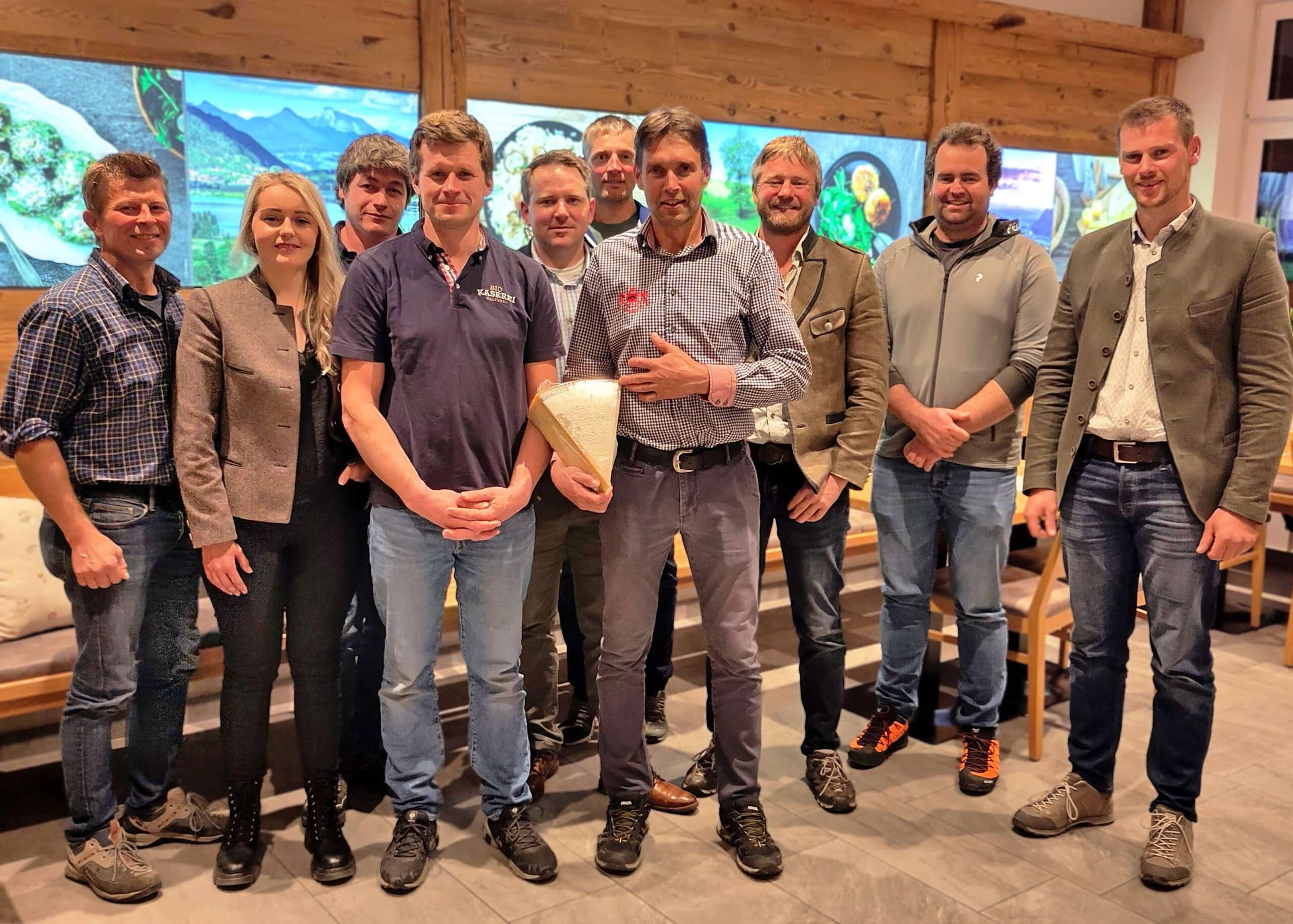 Der neugewählte Vorstand und Aufsichtsrat der Biokäserei Walchsee.