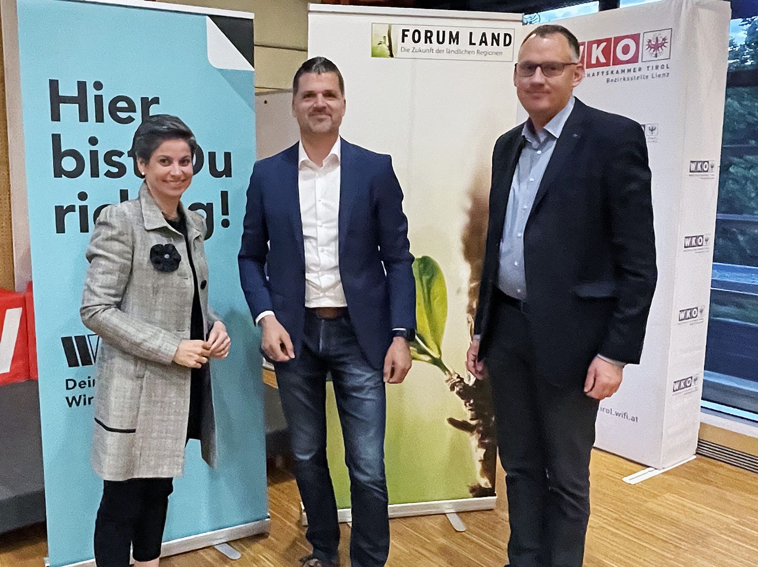 V. l. n. r.: Wirtschaftsbund-Bezirksobfrau Mag. Michaela Hysek-Unterweger, DI Rupert Ebenbichler, Geschäftsführer Wasser Tirol, Bezirksobmann Forum Land Mag. Klemens Kreuzer