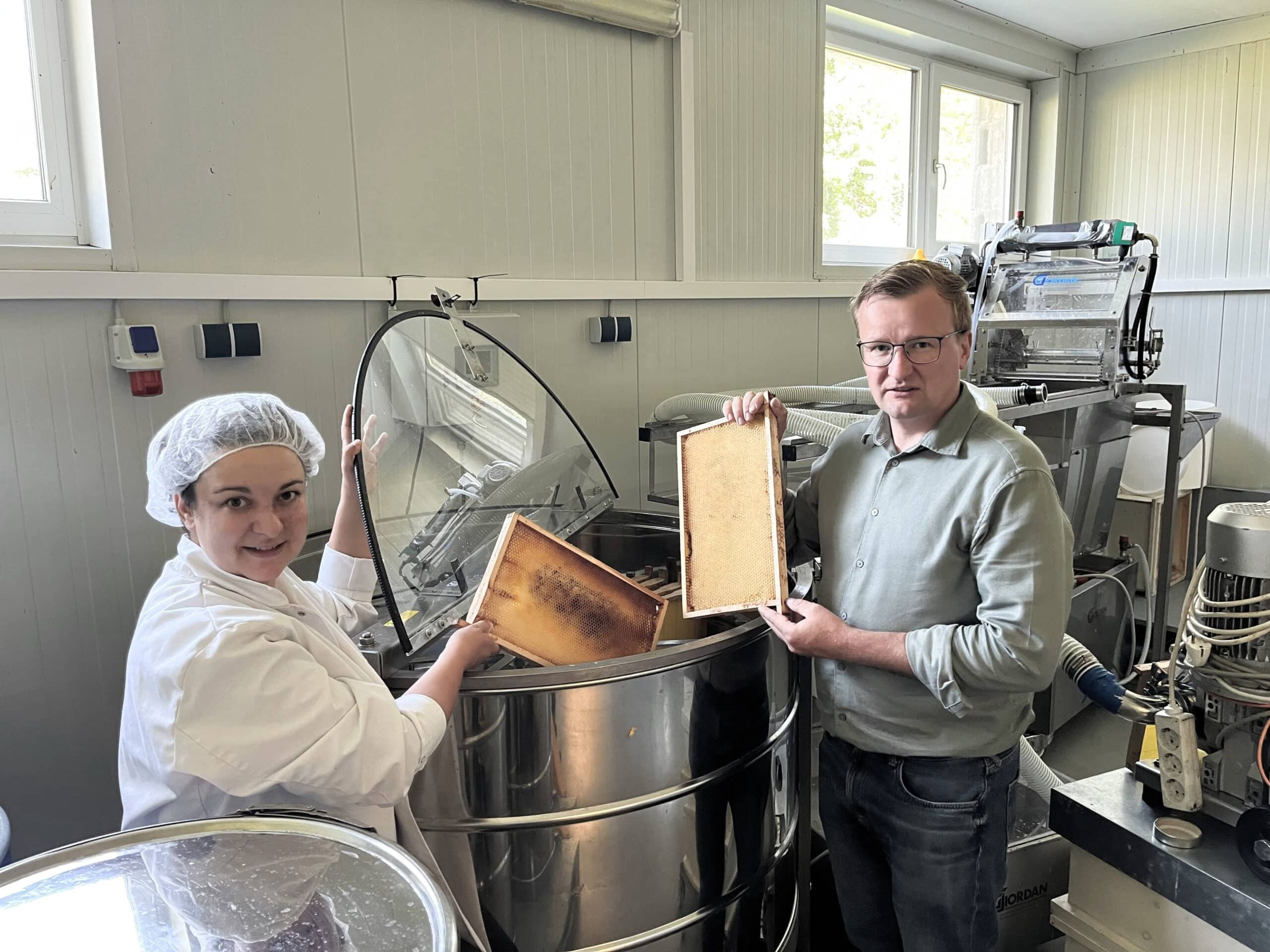 Johannes und Katharina sind seit 2013 Erwerbsimker.