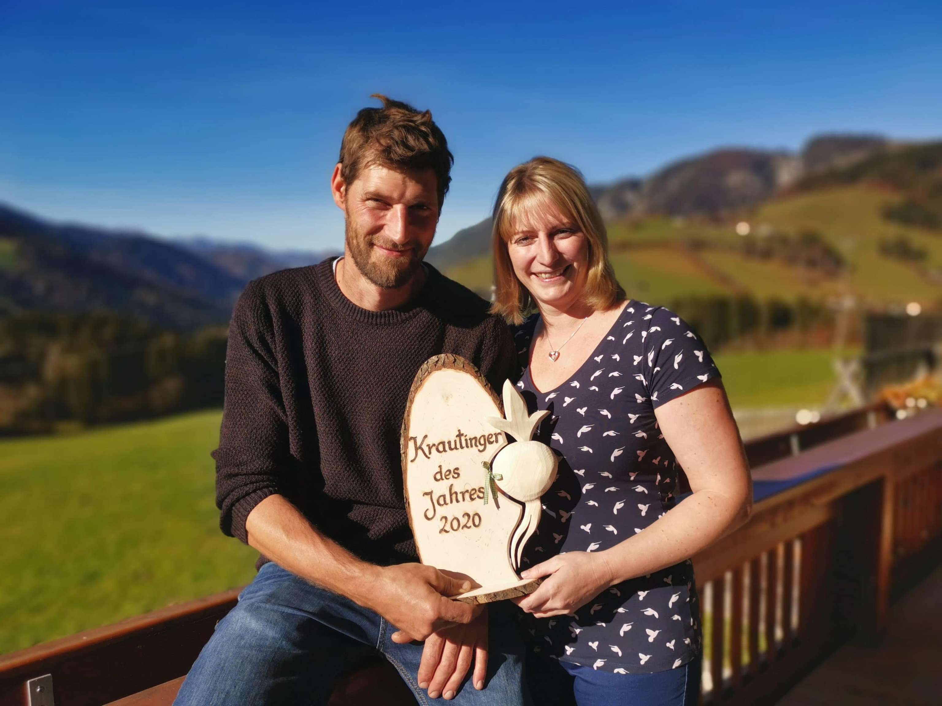 krautingerpramierung-gewinner-lisa-und-thomas-gruber-hintertiefental-fg-t.l.-rechte-wildschonau-tourismus-8-scaled.jpg