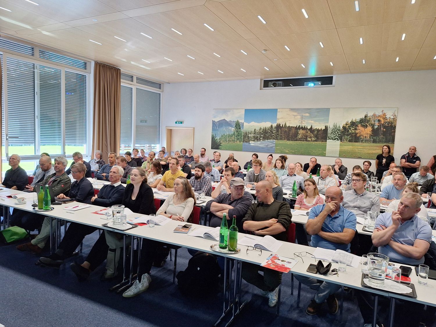 Tierärztinnen und Tierärzte aus verschiedenen Bundesländern waren für die TGD-Tierärzteveranstaltung am Grillhof angereist.