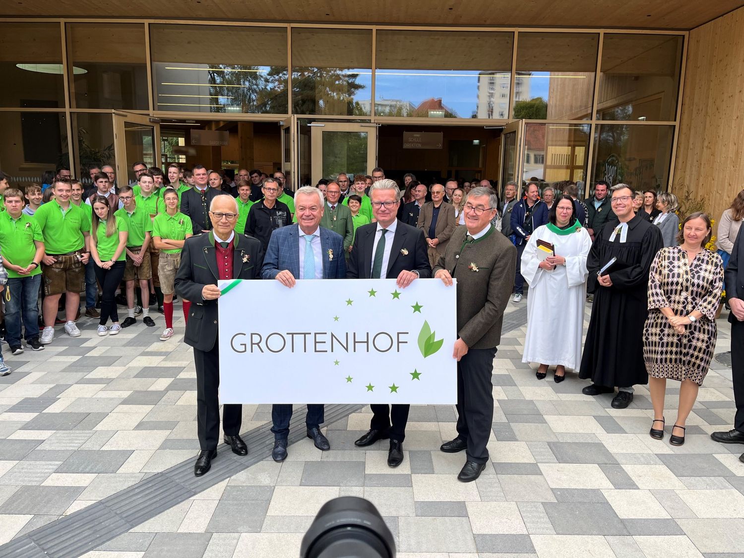 Grottenhof 1