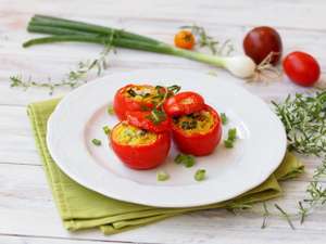 Gefuellte_Tomate