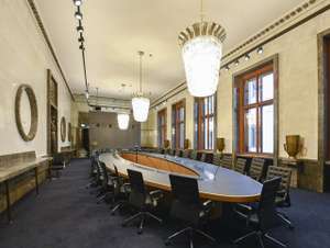 Lokal 6 im Parlament