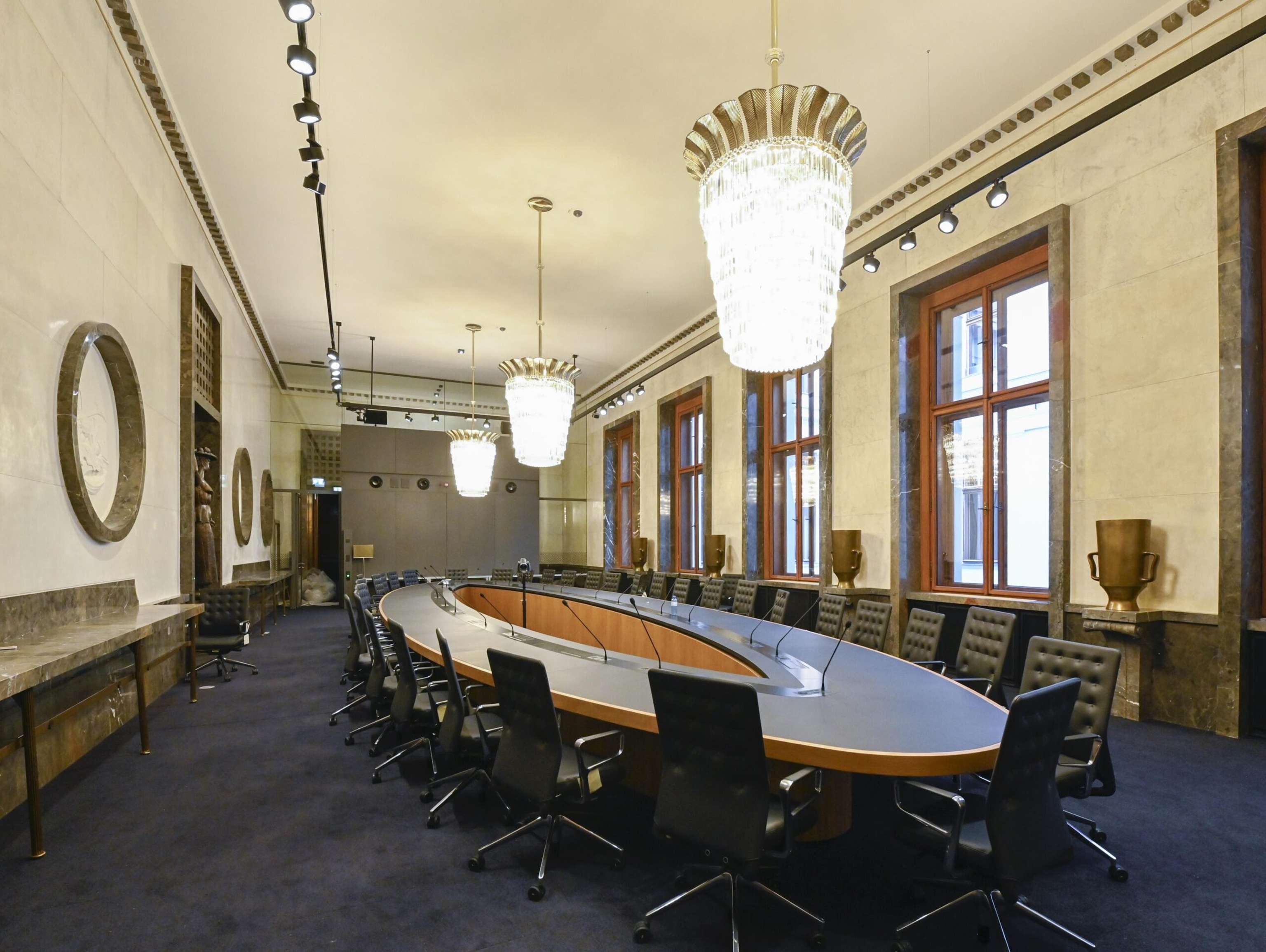 Lokal 6 im Parlament