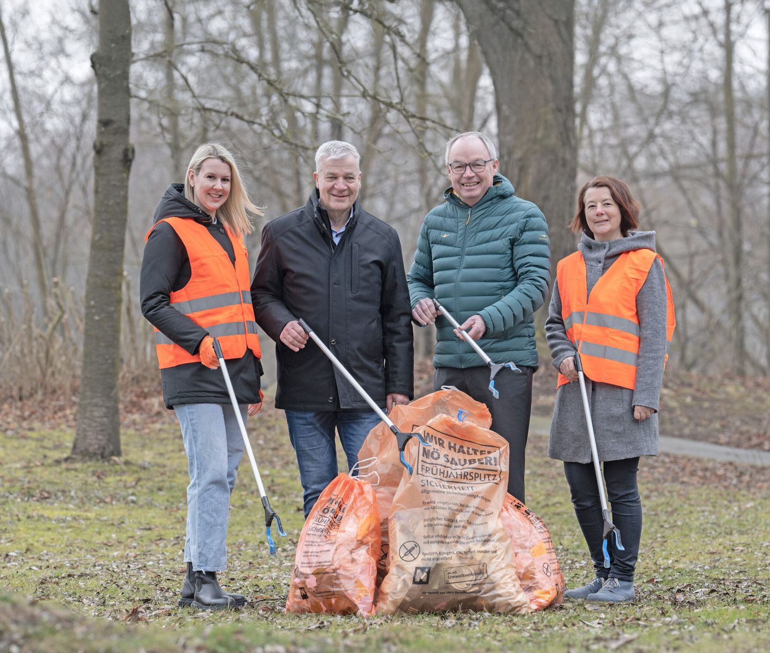 Antonia Bierleutgeb (Umweltverbände), Anton Kasser (Präsident der NÖ Umweltverbände), LH-Stellvertreter Stephan Pernkopf und Andrea Hausmann (BAWU)