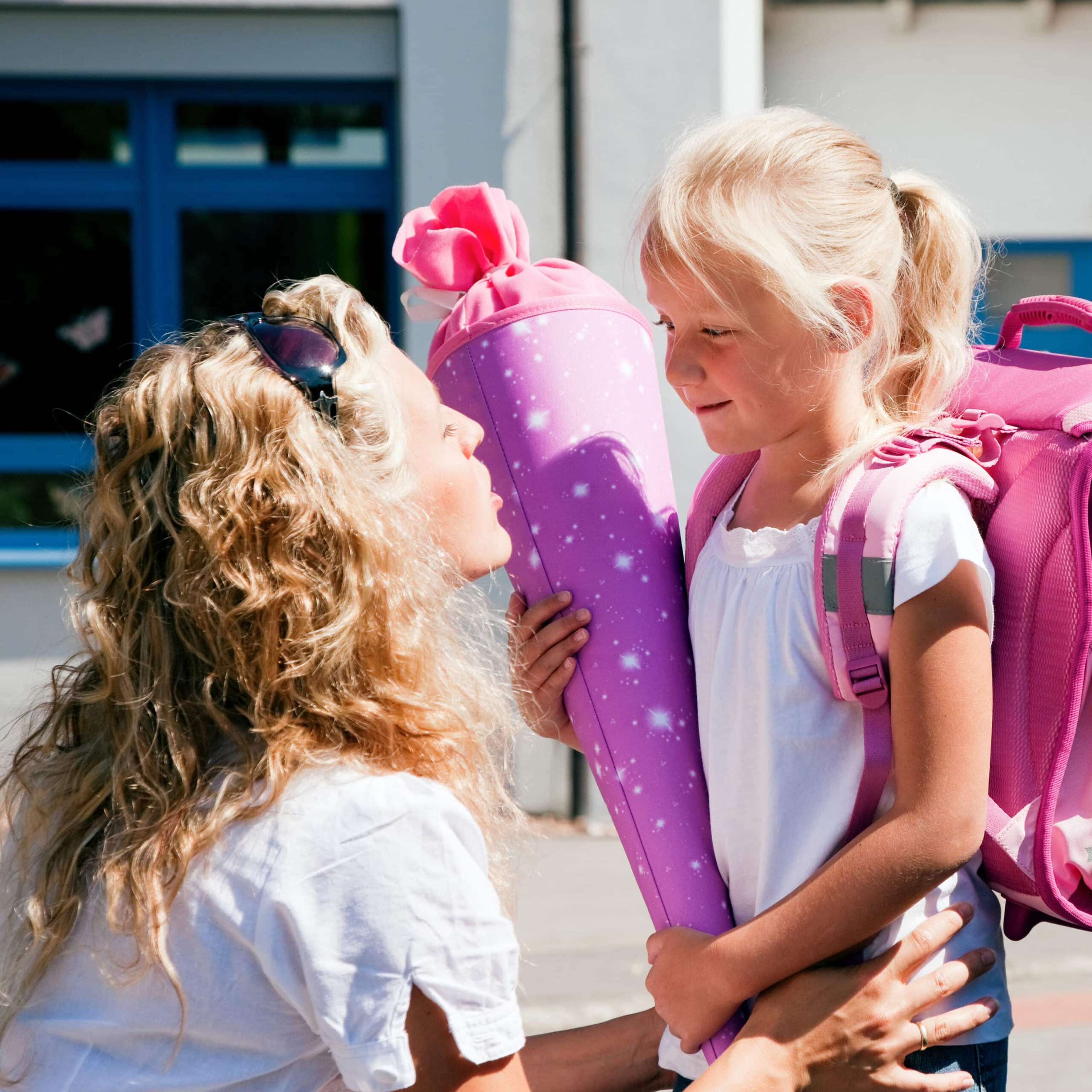 Erster Schultag – Mutter Und Kind
