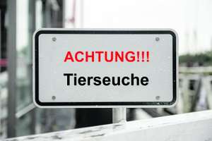 Schild mit der Aufschrift: Achtung Tierseuche