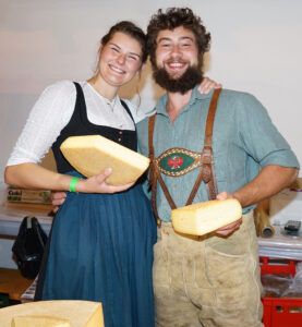 Die Sennleute aus Österreich, der Schweiz, aus Südtirol und Liechtenstein boten ihre Produkte zur Verkostung und zum Verkauf an.