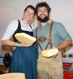 Die Sennleute aus Österreich, der Schweiz, aus Südtirol und Liechtenstein boten ihre Produkte zur Verkostung und zum Verkauf an.