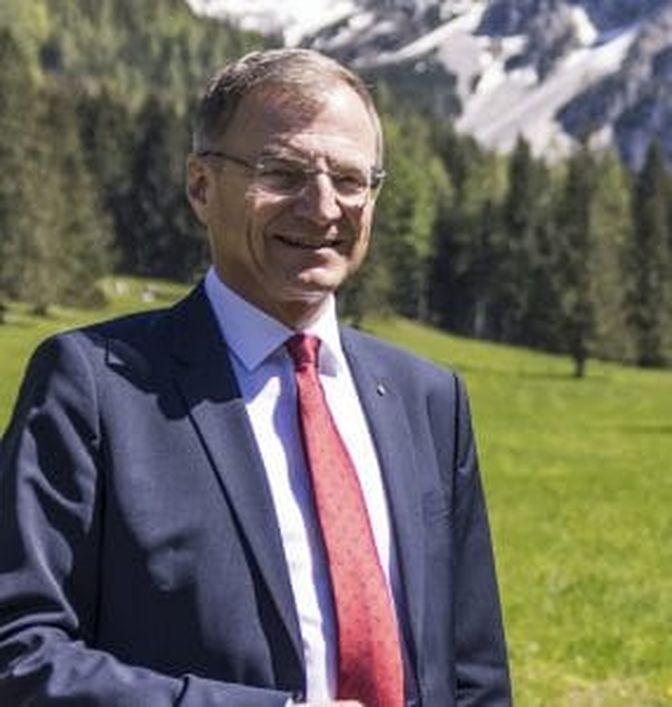 LH Thomas Stelzer