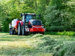 Liquido F 3000 mit Press-Wickelkombinationen im Einsatz